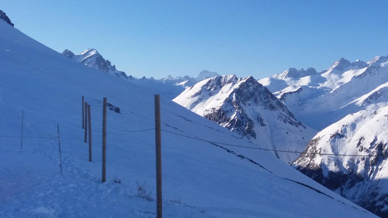 Aiguille Noire Hotel Valloire Exterior photo